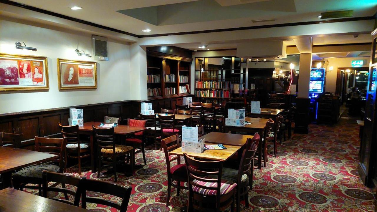 George Hotel Wetherspoon Б'юдлі Екстер'єр фото