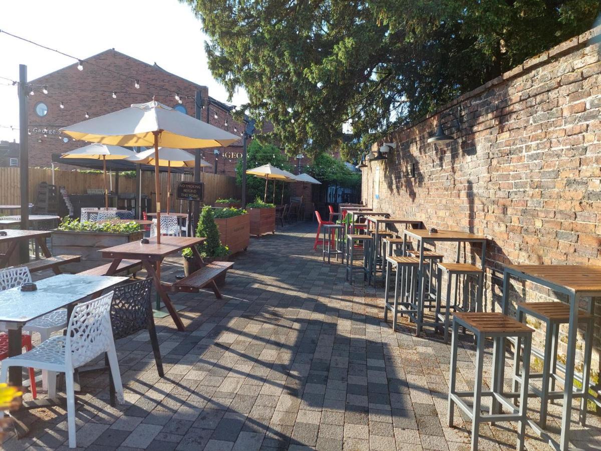 George Hotel Wetherspoon Б'юдлі Екстер'єр фото