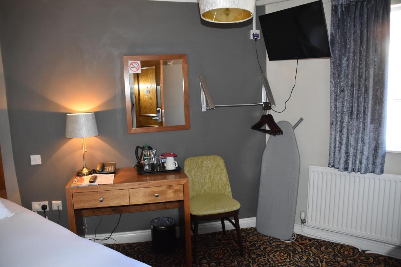 George Hotel Wetherspoon Б'юдлі Екстер'єр фото